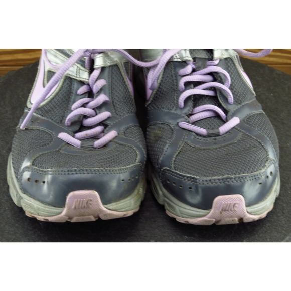 Nike Downshifter 4 Size 10 M Gray Lace Up Running Fabric Women Shoe 472680004 - Picture 2 of 9